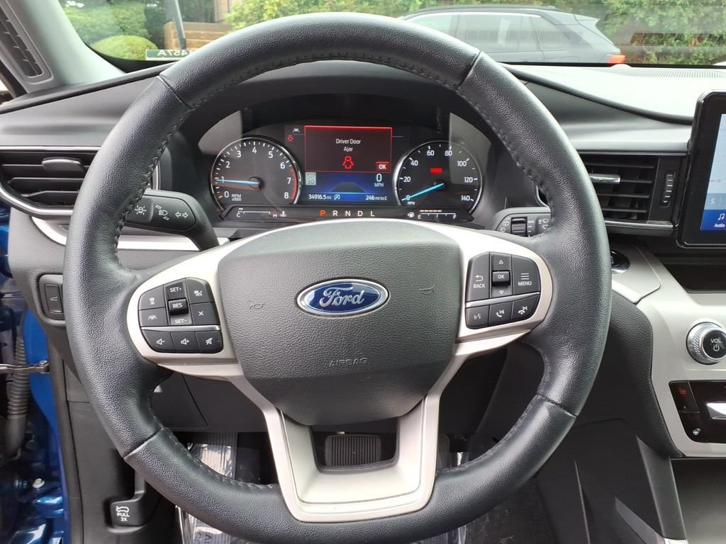 Used 2023 Ford Explorer XLT w/ Equipment Group 202A AWD/4WD image 30