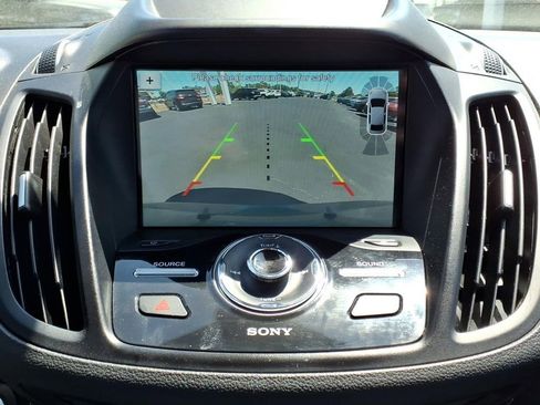 Used 2019 Ford Escape Titanium w/ U9j03 - Titanium Tow Package AWD/4WD image 13