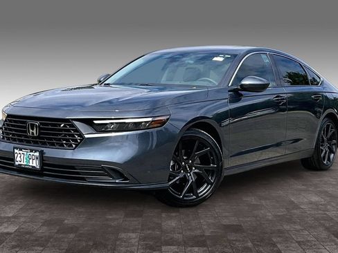 Used 2024 Honda Accord EX image 2