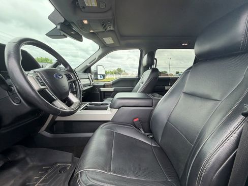 Used 2017 Ford F250 Lariat w/ Lariat Ultimate Package AWD/4WD image 11