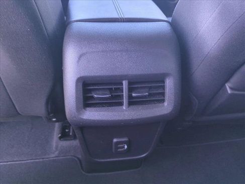Certified 2024 GMC Terrain SLE w/ Driver Convenience Package FWD image 16