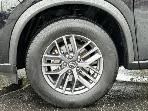 Certified 2024 Nissan Rogue S image 26