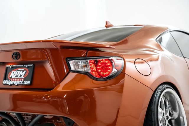 Used 2017 Toyota 86 RWD image 13