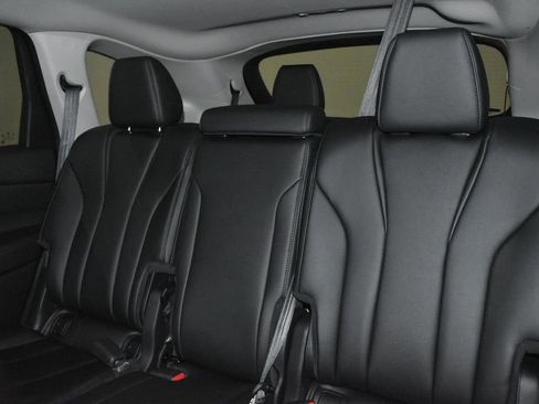 Used 2024 Acura MDX SH-AWD image 22