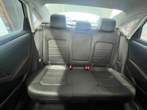 Used 2015 Volkswagen Passat 1.8T Wolfsburg Edition image 25