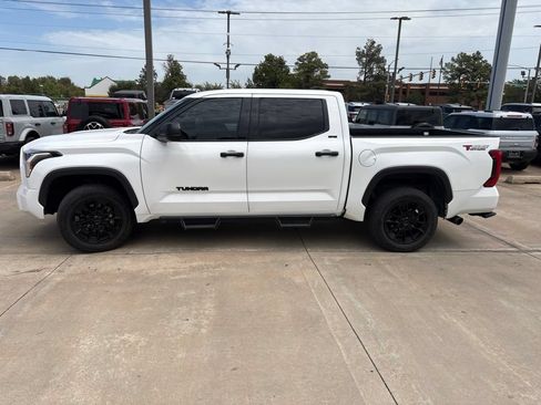 Used 2023 Toyota Tundra SR5 AWD/4WD image 11