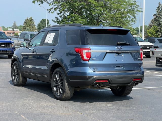 Used 2018 Ford Explorer XLT w/ Equipment Group 202A AWD/4WD image 10