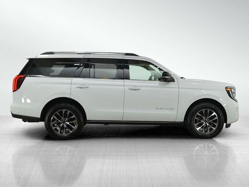Used 2025 Ford Expedition Platinum AWD/4WD image 7