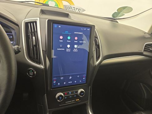 Used 2024 Ford Edge Titanium image 21