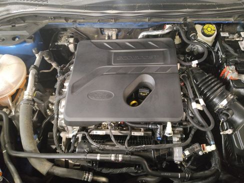 Used 2020 Ford Escape SE image 30