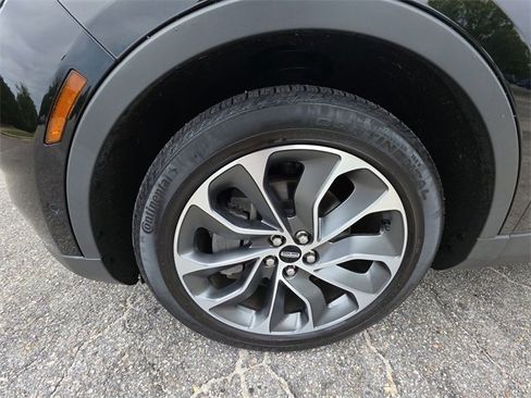 Used 2022 Lincoln Nautilus Reserve w/ Equipment Group 201A image 10