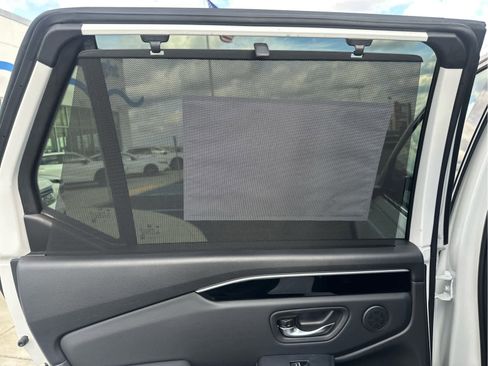 New 2025 Honda Pilot Touring image 46