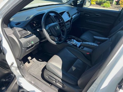Used 2021 Honda Pilot Black Edition image 12