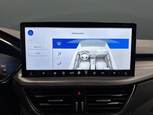 Used 2023 Ford Escape SE w/ PHEV Premium Package image 21