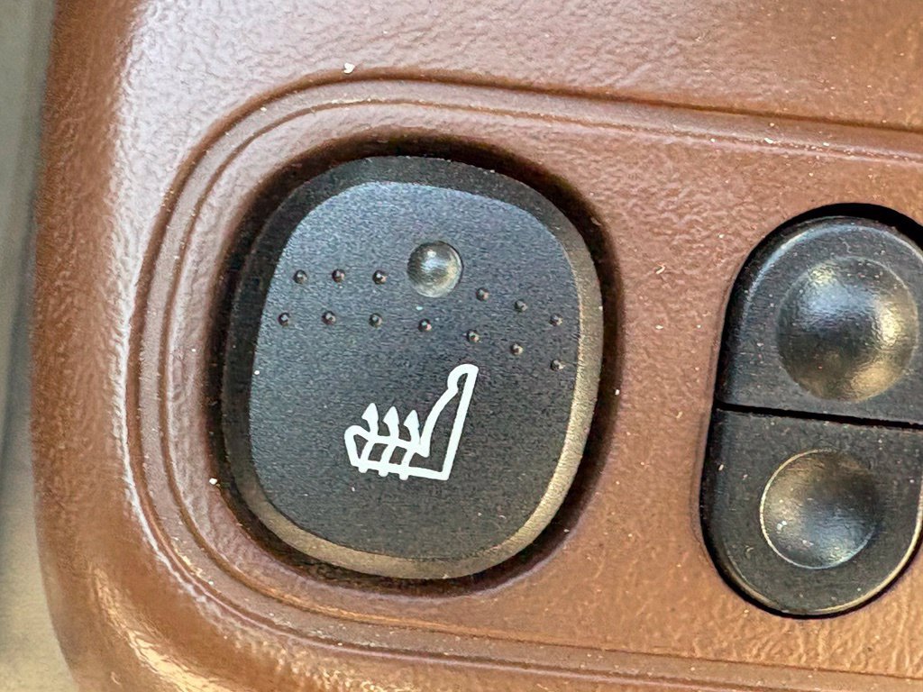 Used 2005 Ford F350 King Ranch RWD image 13