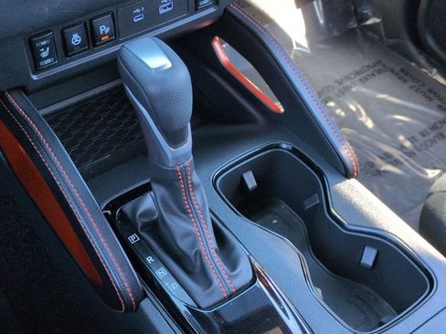 Used 2025 Nissan Frontier PRO-4X w/ Pro Convenience Package image 12