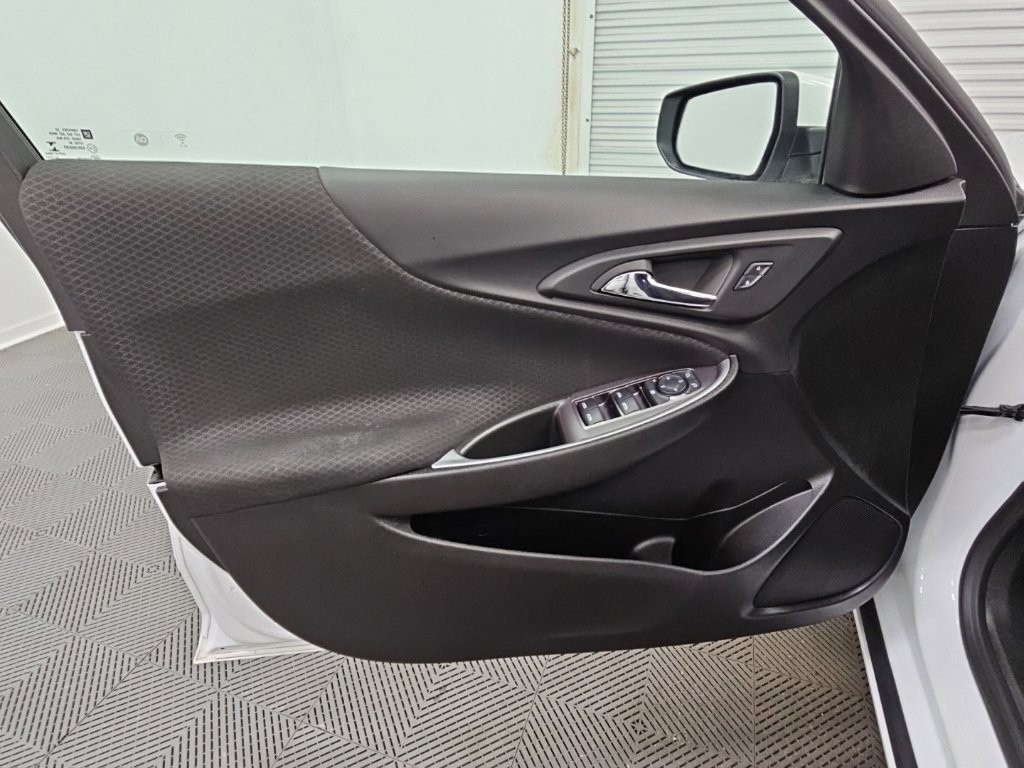 Used 2024 Chevrolet Malibu LT FWD image 30
