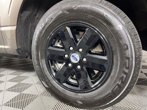 Used 2023 Ford F150 XLT image 14