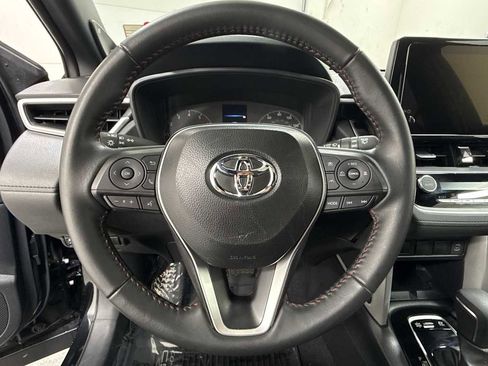 Certified 2025 Toyota Corolla Cross AWD Hybrid image 16