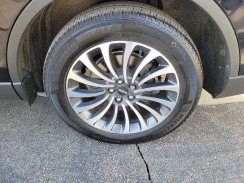 Used 2024 Lincoln Aviator Reserve w/ Elements Package Plus image 17