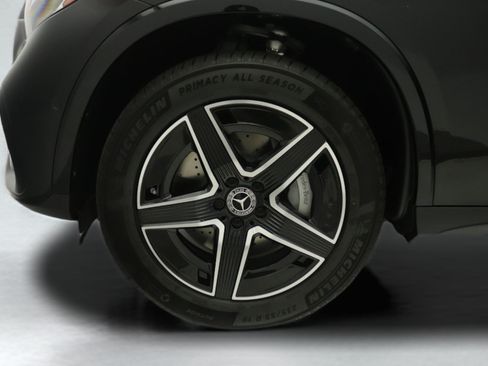 New 2026 Mercedes-Benz GLC 300 image 11