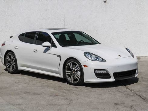 Used 2012 Porsche Panamera RWD image 3