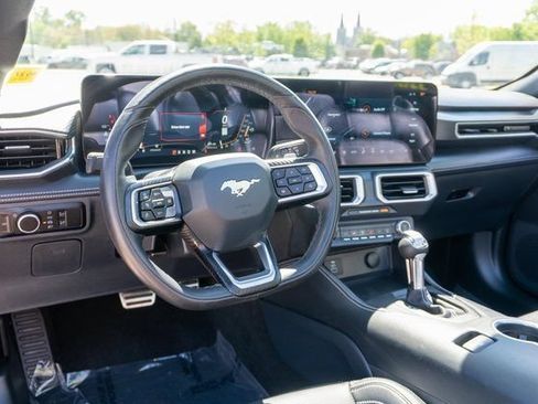 Used 2025 Ford Mustang GT Premium RWD image 34