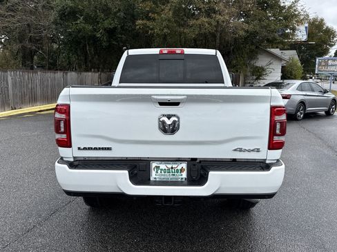 Used 2024 RAM 2500 Laramie AWD/4WD image 4