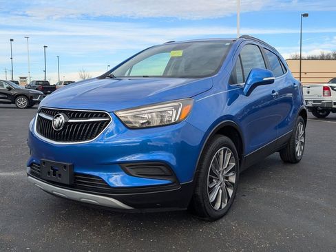 Used 2018 Buick Encore Preferred image 3