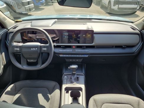New 2027 Kia Seltos S FWD image 17