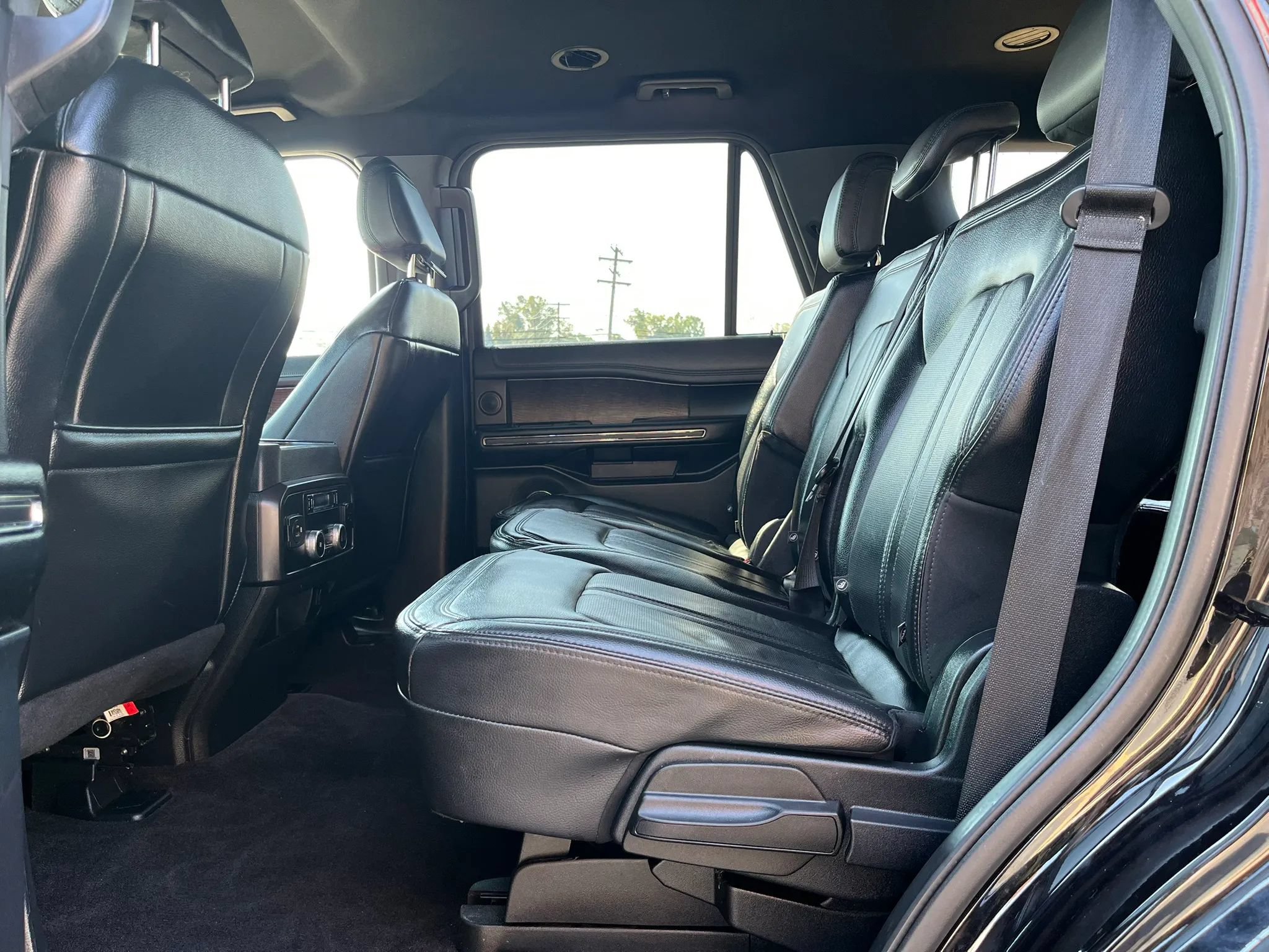 Used 2021 Ford Expedition Limited RWD image 14