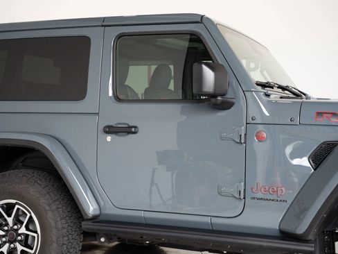 Used 2024 Jeep Wrangler Rubicon image 61