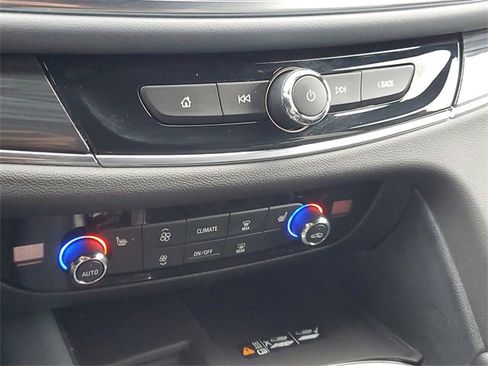 Certified 2024 Buick Enclave Essence w/ Sport Touring Edition image 28