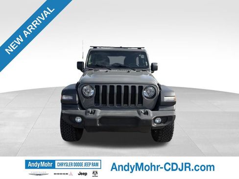 Used 2018 Jeep Wrangler Unlimited Sport S AWD/4WD image 2