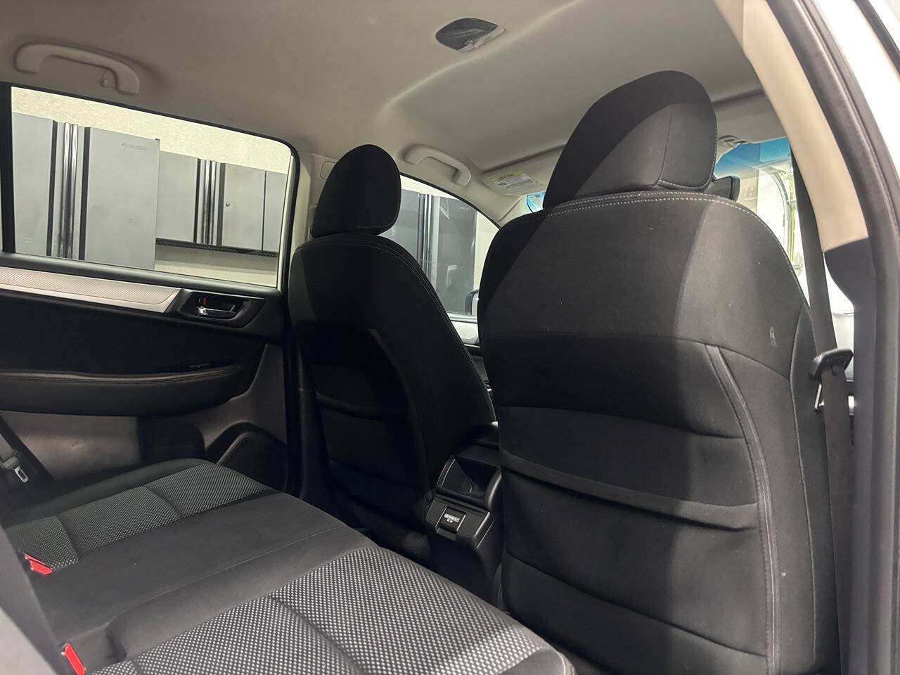 Used 2018 Subaru Outback 2.5i Premium w/ Popular Package #1 AWD/4WD image 22