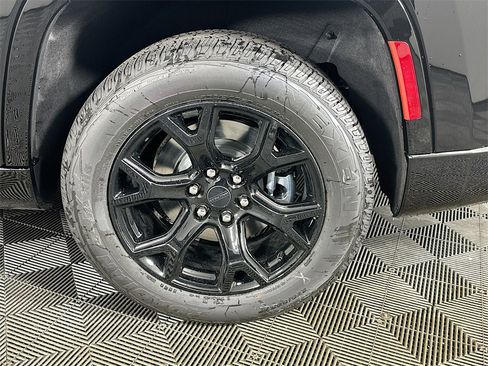 New 2025 Jeep Wagoneer Series II image 17