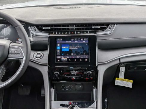 New 2026 Jeep Grand Cherokee Laredo X RWD image 19