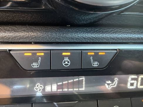 Used 2024 Nissan Sentra SR w/ SR Premium Package FWD image 27