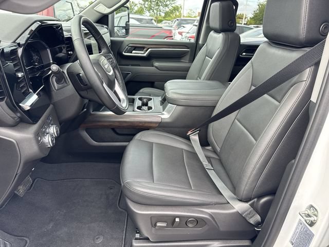 Used 2025 GMC Sierra 3500 SLT w/ SLT Convenience Package AWD/4WD image 10