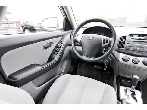 Used 2010 Hyundai Elantra GLS image 10