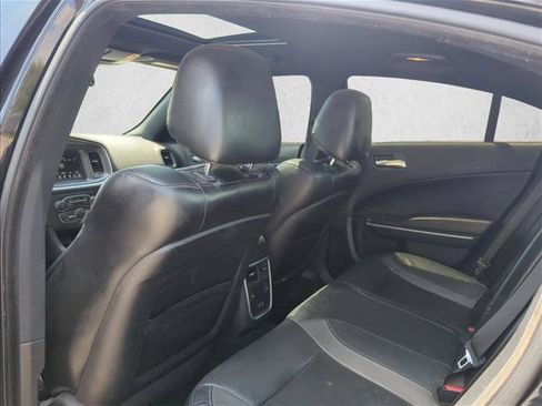 Used 2020 Dodge Charger SXT w/ Leather Interior Group RWD image 17