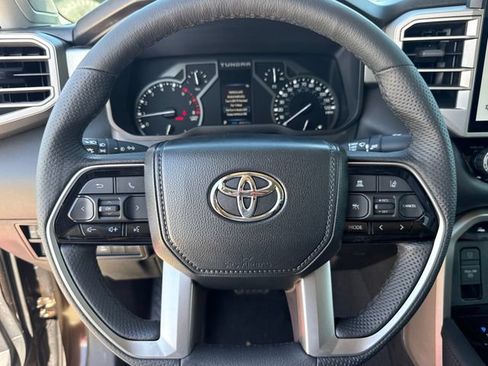 Used 2023 Toyota Tundra Limited AWD/4WD image 18