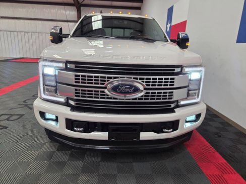 Used 2019 Ford F350 Platinum w/ Platinum Ultimate Package image 22