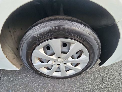 Used 2024 Toyota Corolla LE image 11