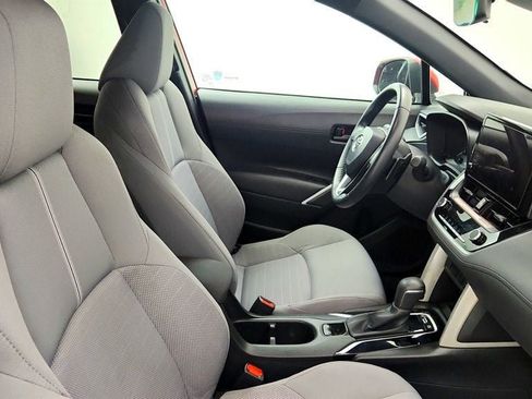 Used 2024 Toyota Corolla Cross AWD Hybrid image 21