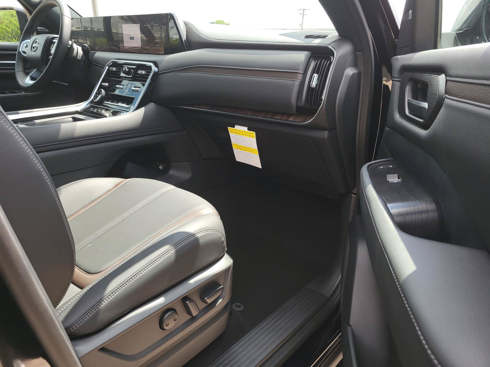 New 2026 Nissan Armada SL w/ Captain's Chari Seat Package AWD/4WD image 11