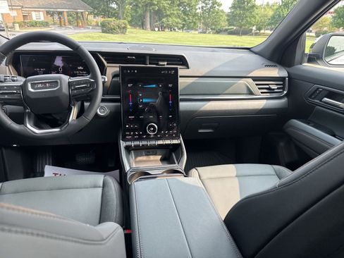 Used 2026 GMC Terrain AT4 w/ Convenience Package III AWD/4WD image 21