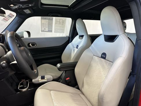 Certified 2025 MINI Cooper S image 10