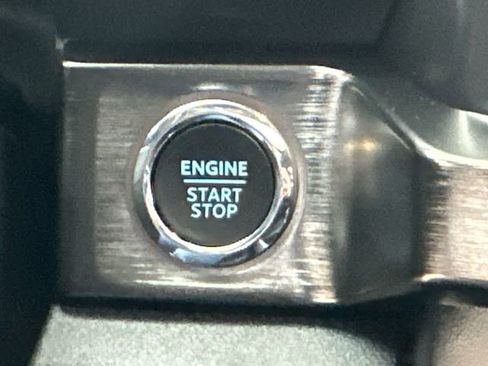 Certified 2024 Ford F250 Lariat w/ Lariat Ultimate Package image 36