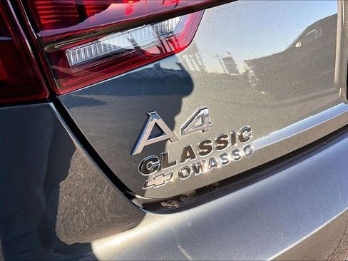 Used 2017 Audi A4 2.0T Premium Plus w/ Premium Plus Package image 23